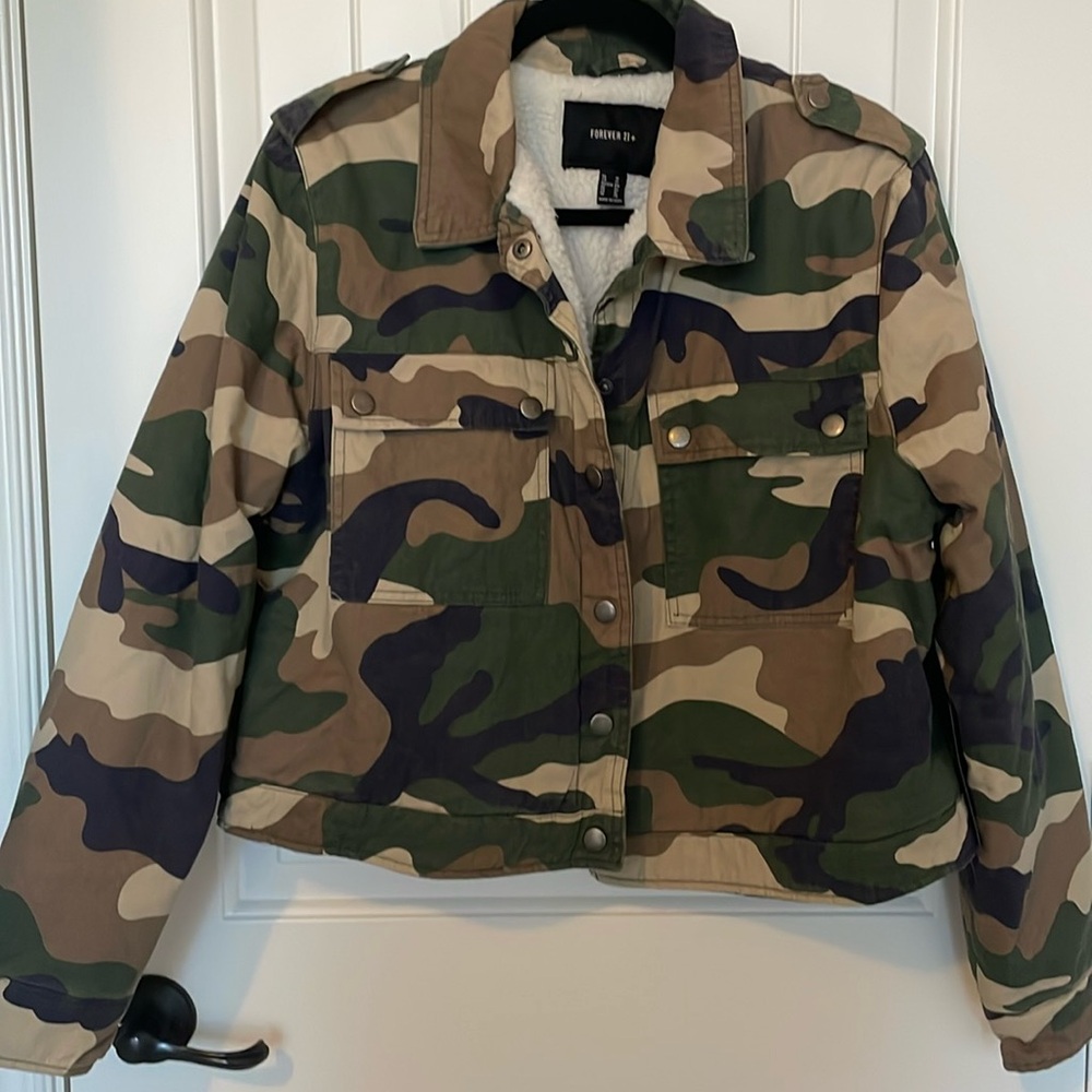 Sherpa Camo  Cropped Jacket